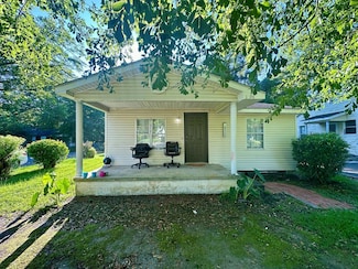 1096 Fountain St, Dothan, AL 36303