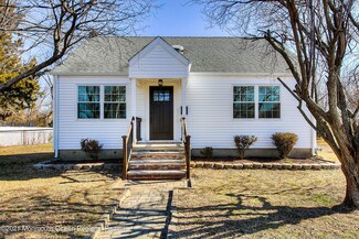 6 Walada Ave, Port Monmouth, NJ 07758
