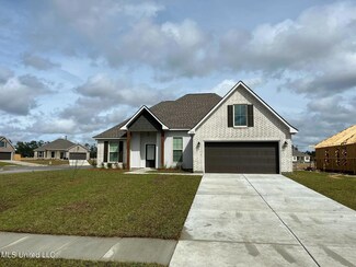 7240 Pencarrow Cir, Ocean Springs, MS 39564