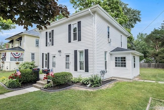 312 N Davison St, Davison, MI 48423