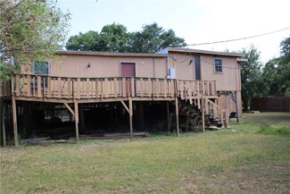 4402 Collins Cir, Mathis, TX 78368