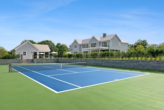 473 N Sea Mecox Rd, Southampton, NY 11968