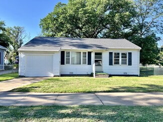 921 E 9th Ave, Hutchinson, KS 67501