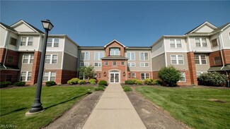 23003 Chandlers Ln Unit 113, Olmsted Falls, OH 44138