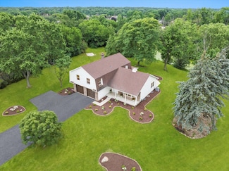 13456 W Red Coat Dr, Lemont, IL 60439