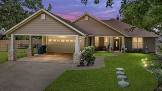 4789 Sunrise Dr, Chandler, TX 75758