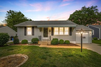9909 Juniper Ct, Saint Louis, MO 63123