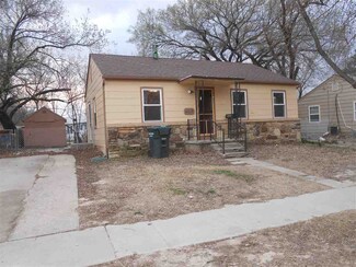 4215 E Whitney Ln, Wichita, KS 67210