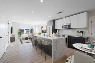 25 2nd St Unit 403, Chelsea, MA 02150