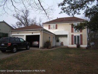 2717 Narraganset Dr, Lansing, MI 48910