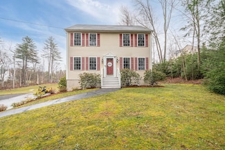 52 Zapora Dr, Hooksett, NH 03106