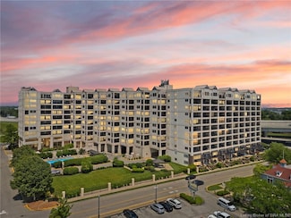 1 Riverpointe Plaza Unit 714, Jeffersonville, IN 47130
