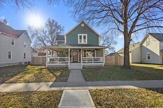 2215 10th St, Columbus, NE 68601