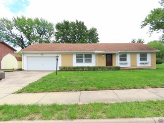 2421 SE Lakeshore Blvd, Topeka, KS 66605