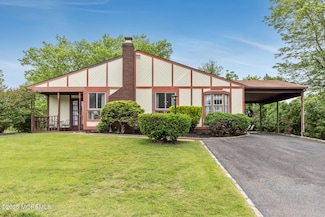 4 Mason Dr, Hazlet, NJ 07730
