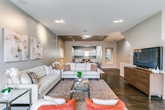 3234 N Haskell Ave, Dallas, TX 75204