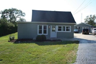 6N310 Wheaton Rd, Roselle, IL 60172
