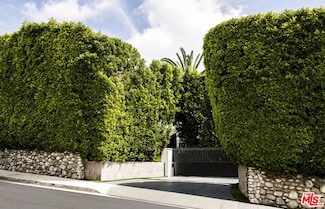 901 Oxford Way, Beverly Hills, CA 90210
