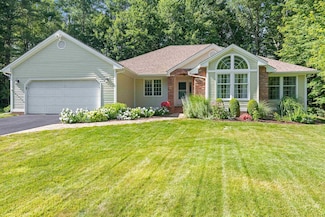 18 Lang Dr, Essex Junction, VT 05452