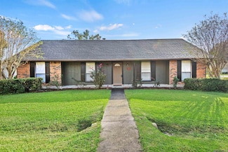 7473 Pennhill Dr, Baton Rouge, LA 70817