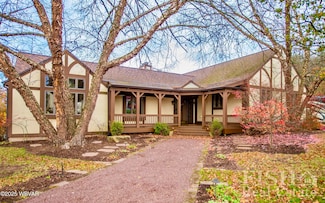 236 Woodview Dr, Cogan Station, PA 17728