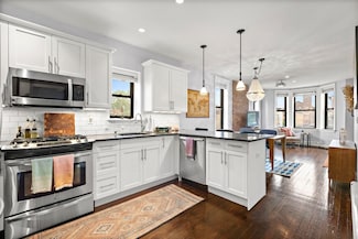 338 Bloomfield St Unit 3, Hoboken, NJ 07030