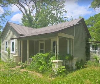 234 Lincoln Ave, Osawatomie, KS 66064