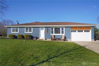 991 Valley Dale Dr, Xenia, OH 45385
