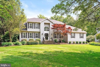 28 Arnold Ln, Trenton, NJ 08691