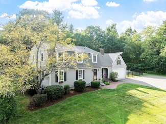35 Mount Lebanon St, Pepperell, MA 01463