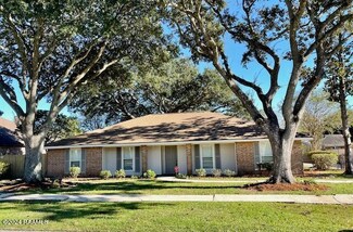 403 S Beau Pre Rd, Lafayette, LA 70508