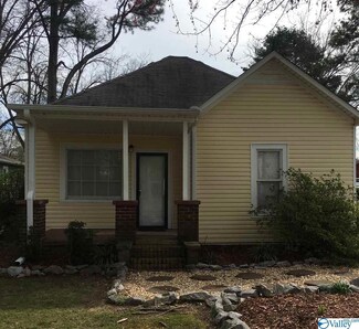 1609 College St SE, Decatur, AL 35601
