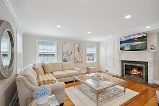 236 Berry Hill Rd, Syosset, NY 11791
