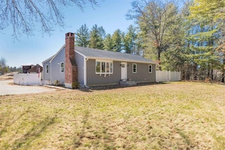 441 Wadleigh Falls Rd, Newmarket, NH 03857