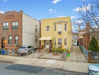 21-51 48th St, Astoria, NY 11105