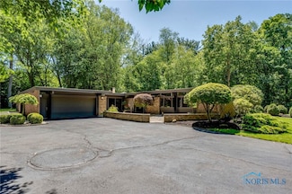 5124 Corey Rd, Toledo, OH 43623