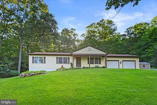1260 Oak Ridge Rd, Harrisburg, PA 17112
