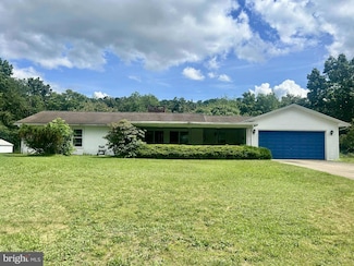 256 Pine Crest Dr, Mc Clure, PA 17841