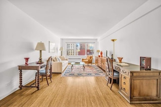 40 E 9th St Unit 9K, New York, NY 10003