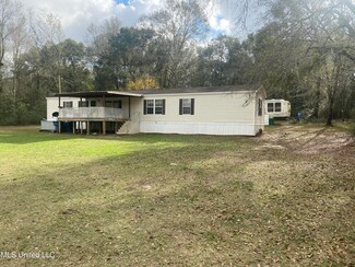 8228 Dap Rd, Moss Point, MS 39562