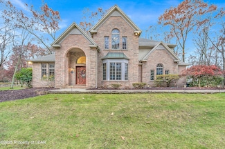 448 Larchmont Way, Mountain Top, PA 18707