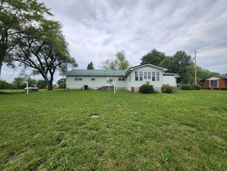 10424 E Business 60, Mountain Grove, MO 65711