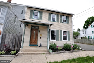 81 Jarvis St, Pemberton, NJ 08068