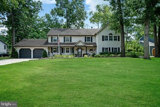 22 Lakeside Ln, Sewell, NJ 08080