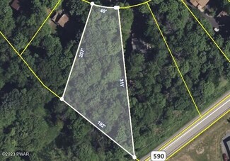 91 Parkwood Dr, Lake Ariel, PA 18436