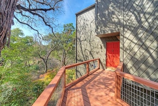 614 Sunfish St, Lakeway, TX 78734