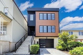 27 Leonard St Unit 2, Jersey City, NJ 07307