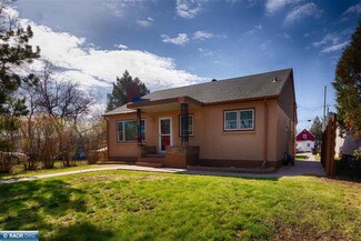 706 16th St N, Virginia, MN 55792