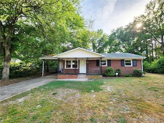 1446 Thelbert Dr, Fayetteville, NC 28301