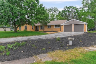 9 Oak Ln, Mexico, MO 65265